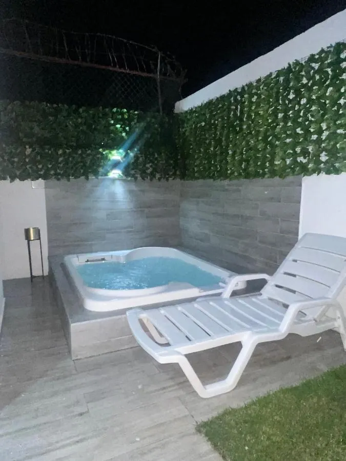 Villa Con Piscina Y Jacuzzi En Punta Cana